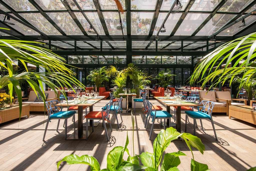 Vp Jardin De Recoletos Hotel Madrid Restoran gambar